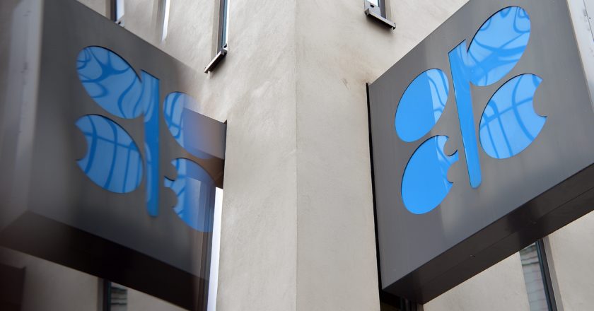 Нефть попытается оправиться от удара