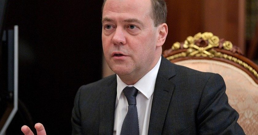 Медведев запретил в России посуточную аренду квартир