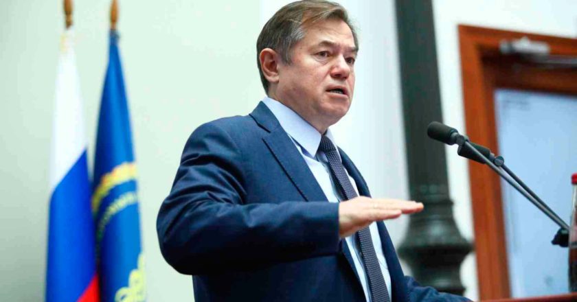 Глазьев уходит с поста советника президента