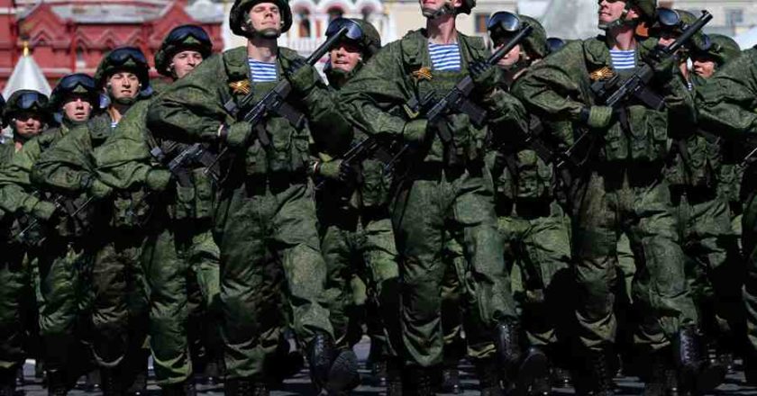 Пенсионная реформа бьет по армии — эксперт