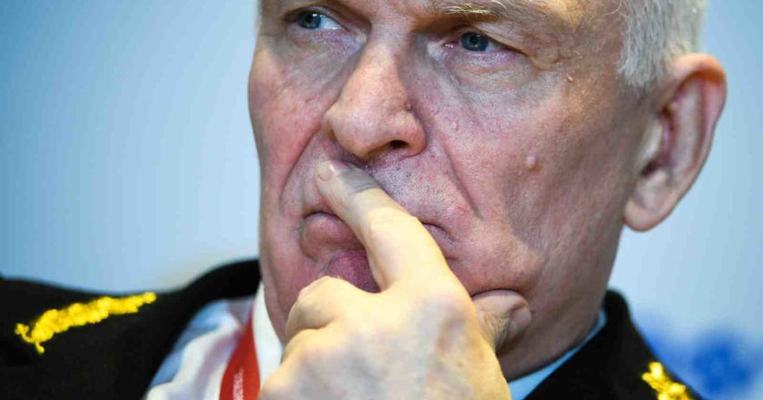 «Форбс» составил рейтинг чиновников-миллиардеров