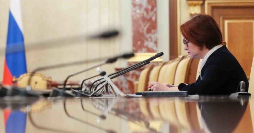 Пенсионную реформу сдвинут на год