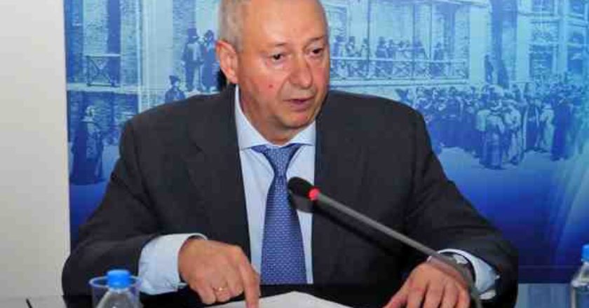 Россияне не переводят сбережения в инвестиции - Владимир Гамза