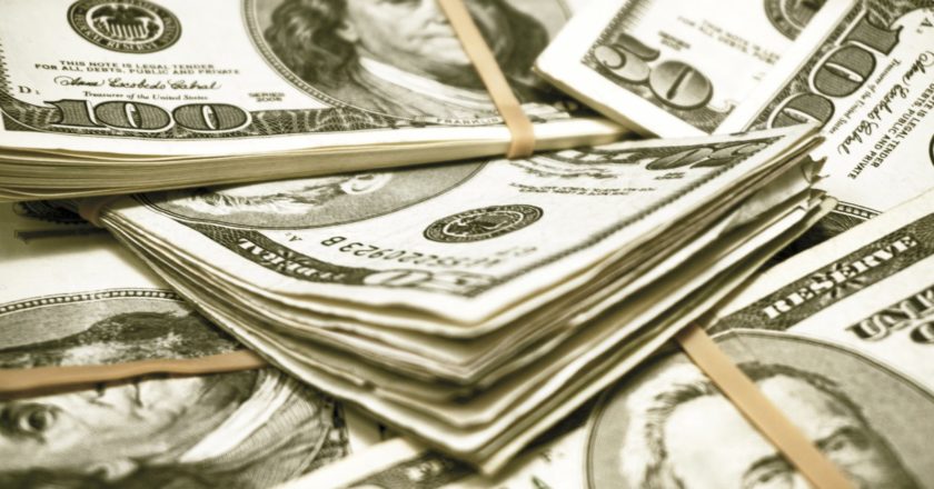 США могут обрушить доллар на Рождество
