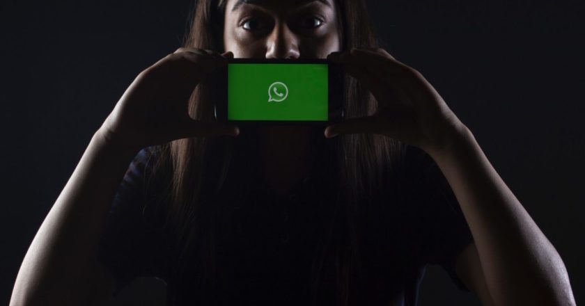 Хакеры научились встревать в разговоры в WhatsApp
