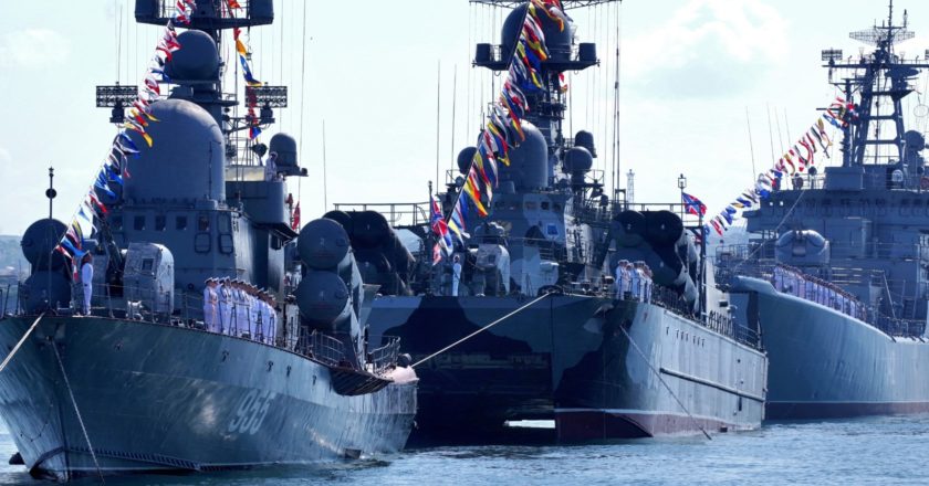 В Крыму начнут выпускать десантные корабли