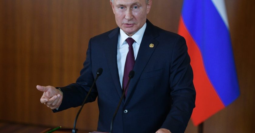 Путин заявил, что добыча сланцевой нефти — варварство