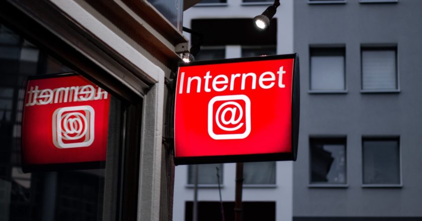 Россию изолировали от интернета
