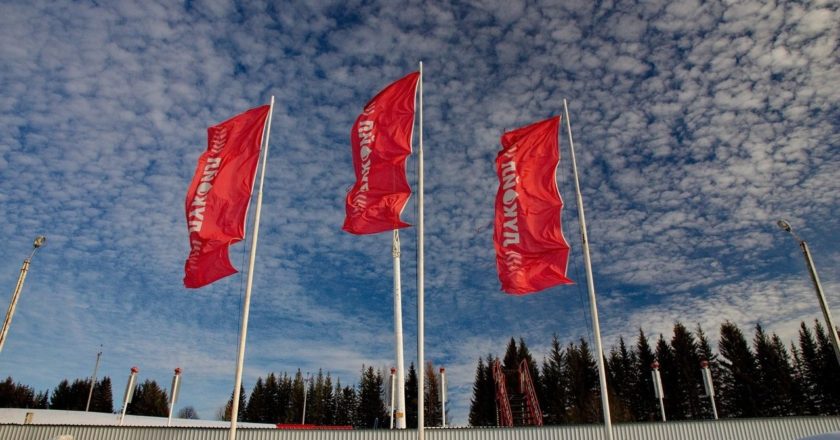 Нефть остается в коридоре