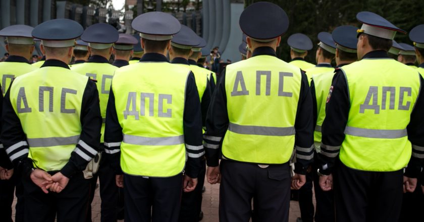 Чиновники освободят автомобилистов от очередей в ГИБДД