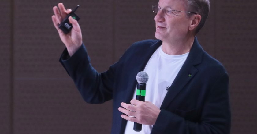 Сбербанк и Global Venture Alliance организуют акселератор для школьников