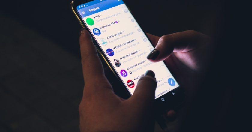 Хакеры научились взламывать личные переписки в Telegram