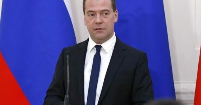 Медведев сделал ипотеку под 2%