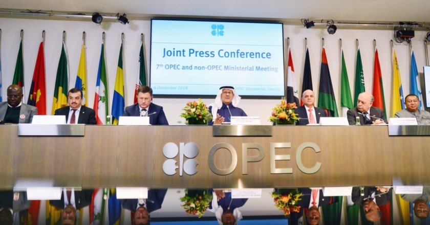 Иранский ракетный удар поднял цены на нефть