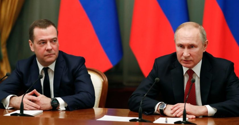Экономисты сказали, к чему приведет отставка правительства