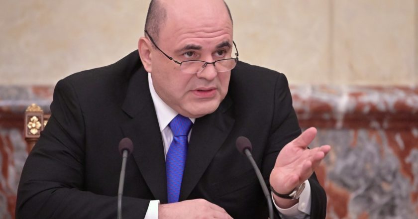 Мишустин потребовал тратить больше денег