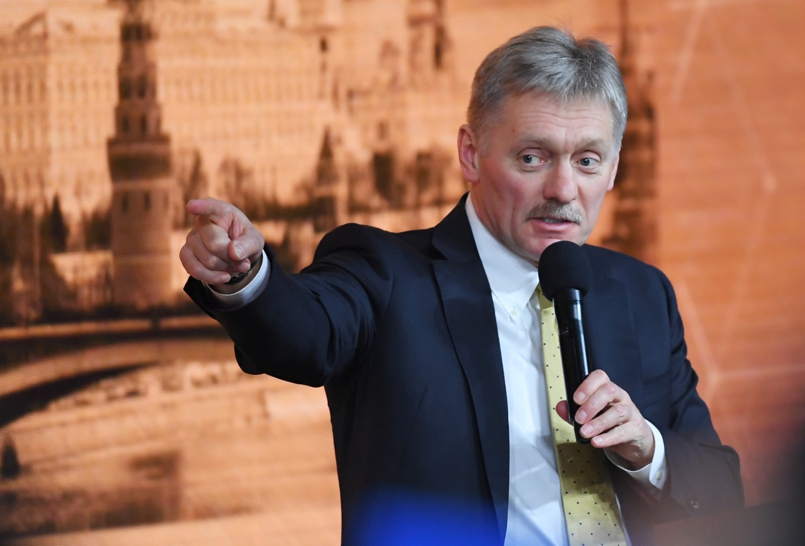 Заместитель руководителя администрации президента, пресс-секретарь президента РФ Дмитрий Песков. Евгений Биятов / РИА Новости