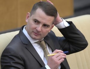 Председатель комитета Госдумы РФ по труду, социальной политике и делам ветеранов Ярослав Нилов на пленарном заседании Государственной Думы РФ. Владимир Федоренко / РИА Новости