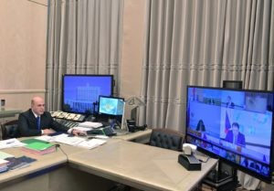 Председатель правительства РФ Михаил Мишустин проводит совещание с членами кабинета министров РФ в режиме видеоконференции. Александр Астафьев / РИА Новости