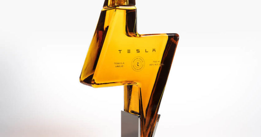 Фото: tesla.com