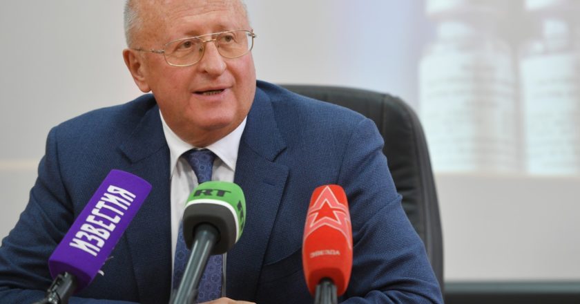 Директор института ГУ НИИ эпидемиологии и микробиологии имени Н. Ф. Гамалеи, академик РАМН, профессор Александр Гинцбург. Владимир Песня / РИА Новости