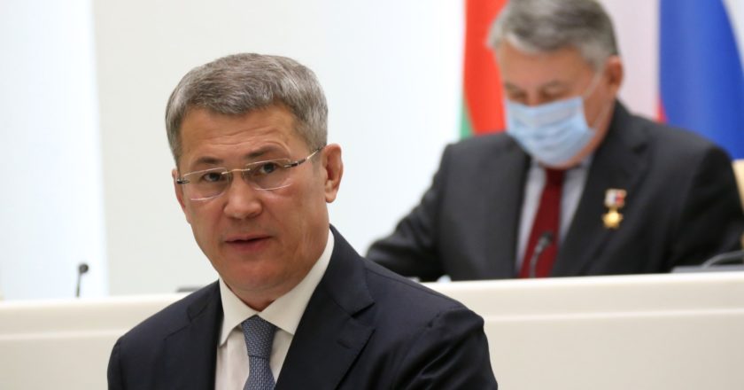 Глава Республики Башкортостан Радий Хабиров. Пресс-служба Совета Федерации РФ