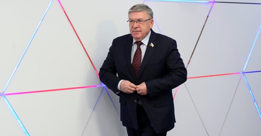 Первый заместитель председателя Комитета Совета Федерации РФ по социальной политике Валерий Рязанский. Владимир Трефилов / РИА Новости