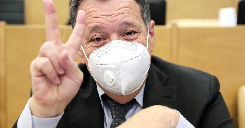 Председатель Комитета по бюджету и налогам Андрей Макаров на пленарном заседании Государственной Думы РФ. Пресс-служба Государственной Думы РФ