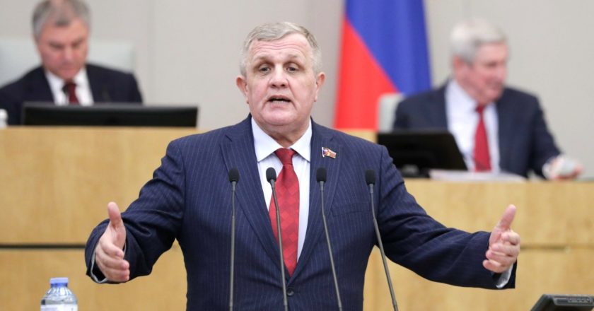 Первый заместитель председателя комитета по труду, социальной политике и делам ветеранов Николай Коломейцев. Пресс-служба Госдумы РФ