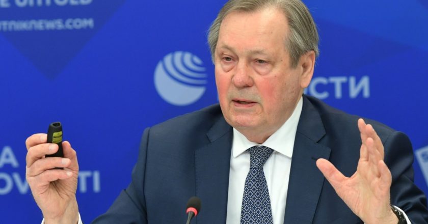 Академик РАН, заведующий кафедрой госпитальной терапии РНИМУ им. Н.И. Пирогова, председатель правления Российского респираторного общества, член Комиссии РФ по делам ЮНЕСКО Александр Чучалин. Владимир Трефилов / РИА Новости