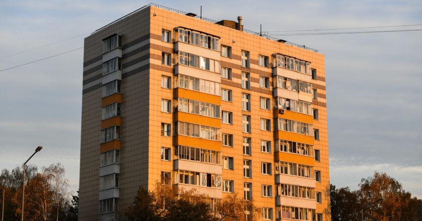 Жилой многоэтажный дом в Капотне. Рамиль Ситдиков / РИА Новости