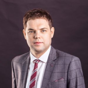 Игорь Макаров