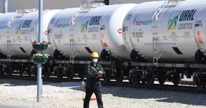 Цистерны для перевозки нефти и нефтепродуктов. Максим Богодвид / РИА Новости