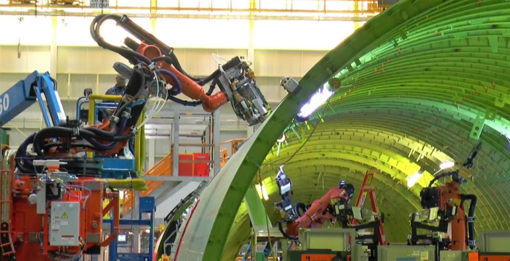  Рисунок 2. Система FAUB для клёпки фюзеляжа самолёта Boeing 777