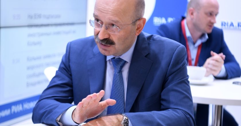 Председатель совета директоров "Росгосстрах Банка", президент-председатель правления банка "Открытие" Михаил Задорнов. Евгений Биятов / РИА Новости