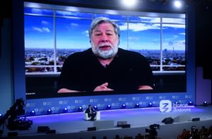Изобретатель, инженер-электронщик и программист, соучредитель компании Apple Computer Стив Возняк. Кирилл Каллиников / РИА Новости