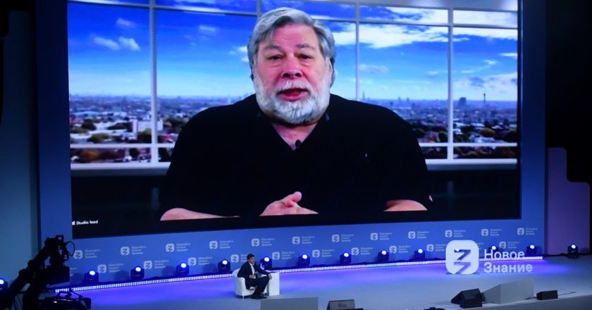 Изобретатель, инженер-электронщик и программист, соучредитель компании Apple Computer Стив Возняк. Кирилл Каллиников / РИА Новости