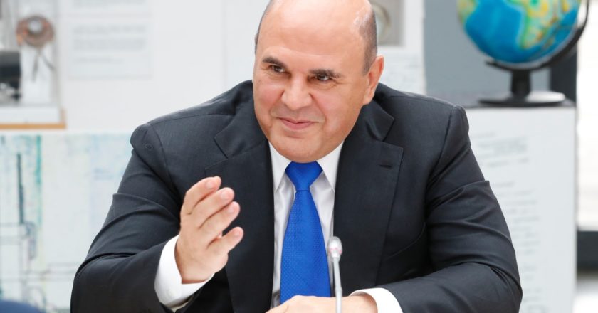 Председатель правительства РФ Михаил Мишустин во время посещения Физтех-лицея имени П. Л. Капицы в Долгопрудном. Дмитрий Астахов / РИА Новости