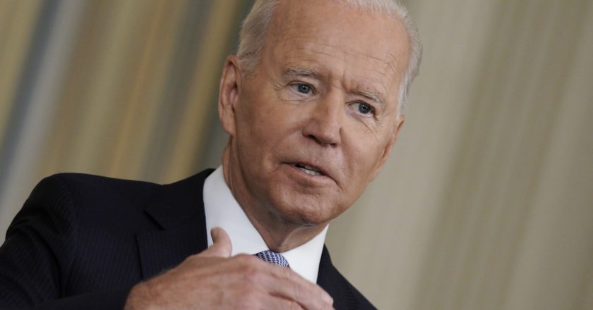 Президент США Джо Байден выступает на пресс-конференции, посвященной ситуации с коронавирусом, в Белом доме в Вашингтоне. Стрингер / РИА Новости