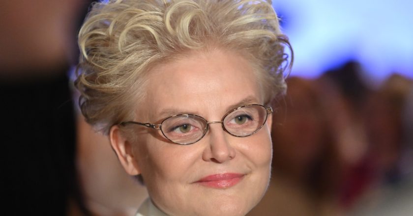 Профессор, доктор медицинских наук, ведущая программ "Здоровье" и "Жить здорово" Елена Малышева. Григорий Сысоев / РИА Новости