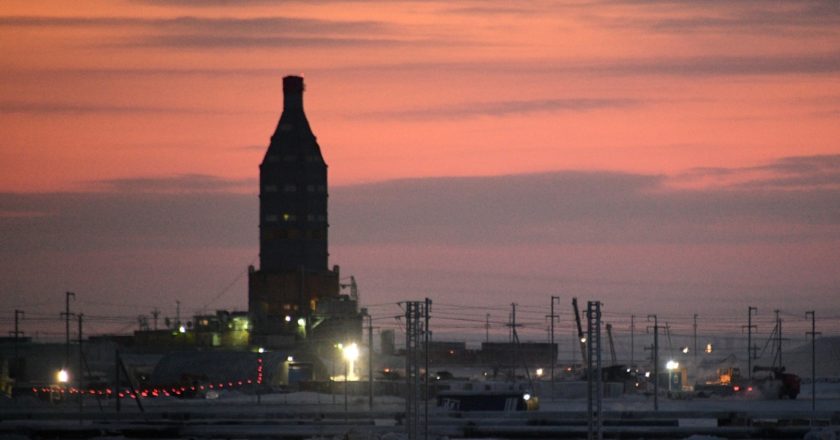 Салмановское (Утреннее) нефтегазоконденсатное месторождение (НГКМ) на территории Тазовского района Ямало-Ненецкого автономного округа в северной части Гыданского полуострова.